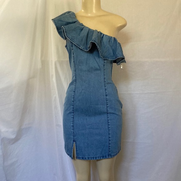 BG Girls Junior Blue Denim Dress Size S Ruffle Top One Shoulder Side Zipper NWOT - Picture 2 of 4